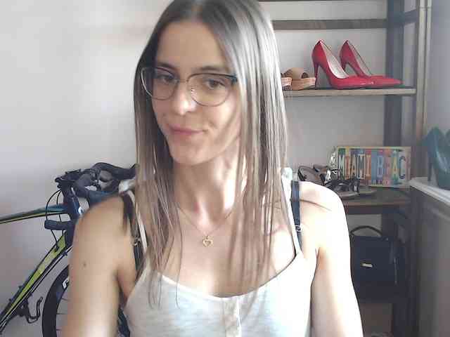 MegiKiss webcam
