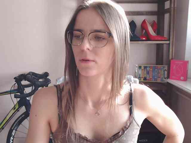 MegiKiss webcam