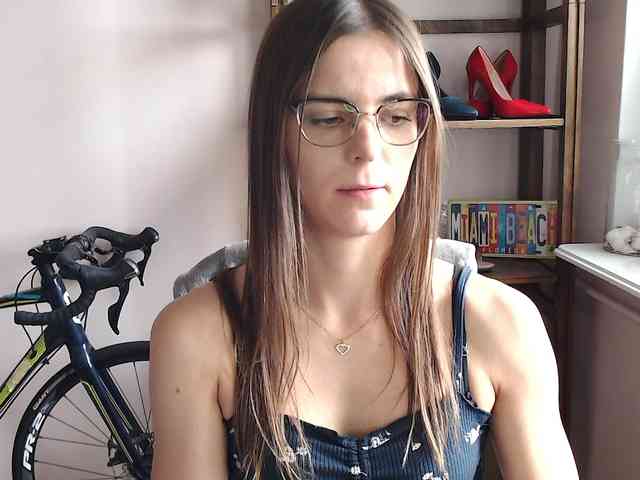 Model: MegiKiss
