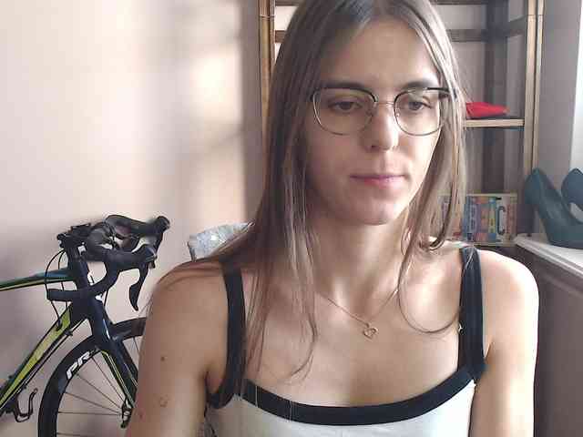 MegiKiss webcam