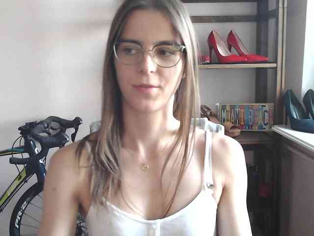 MegiKiss webcam