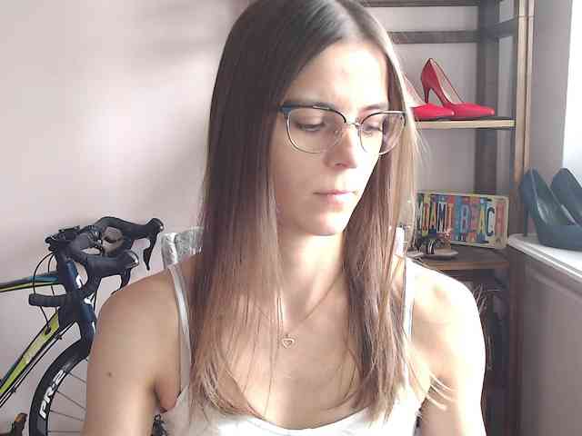 Model: MegiKiss