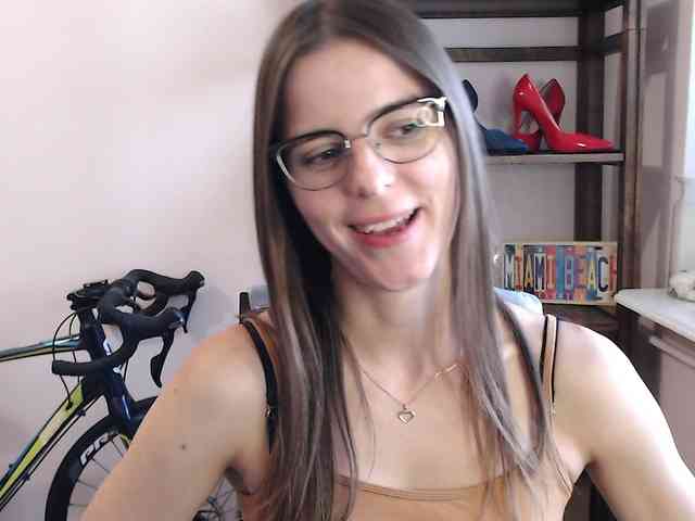 MegiKiss webcam