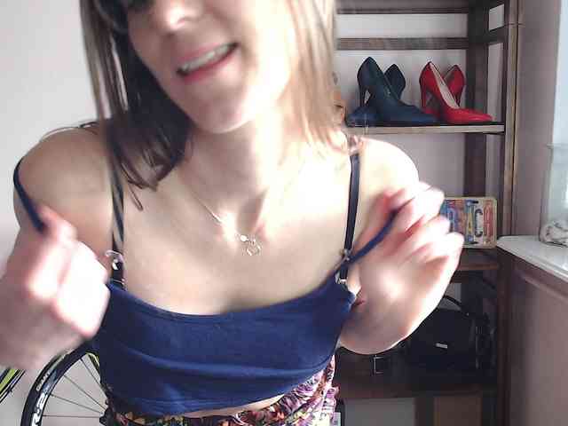 MegiKiss webcam