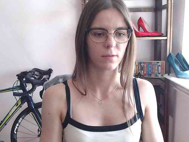 Model: MegiKiss