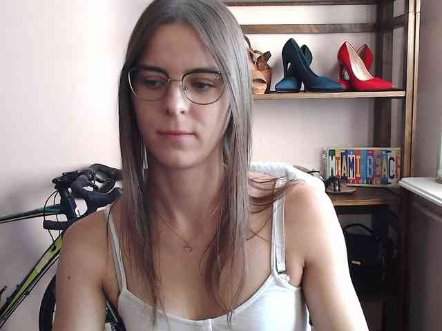MegiKiss webcam