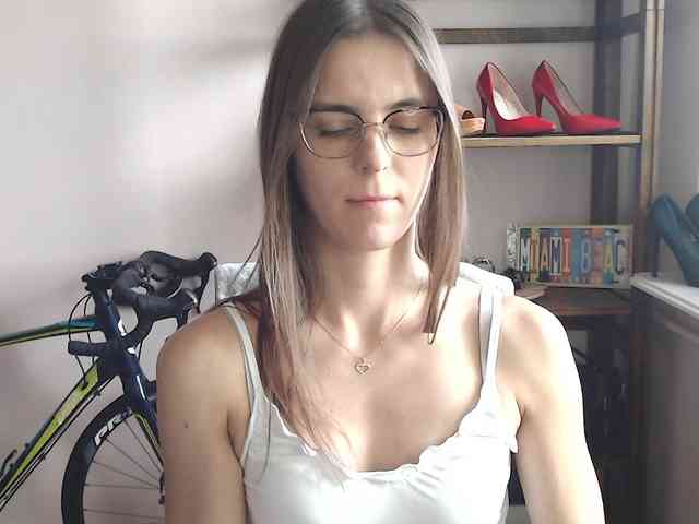 MegiKiss webcam