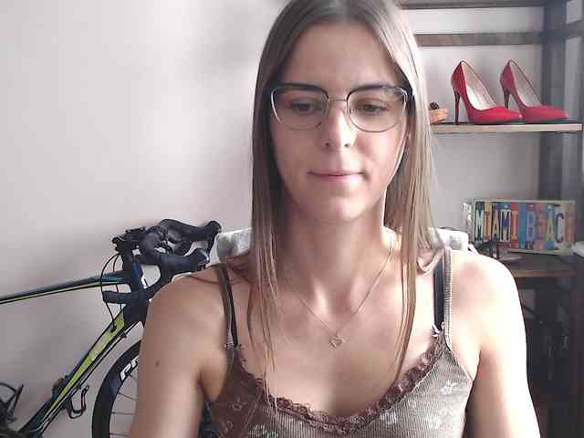 MegiKiss webcam