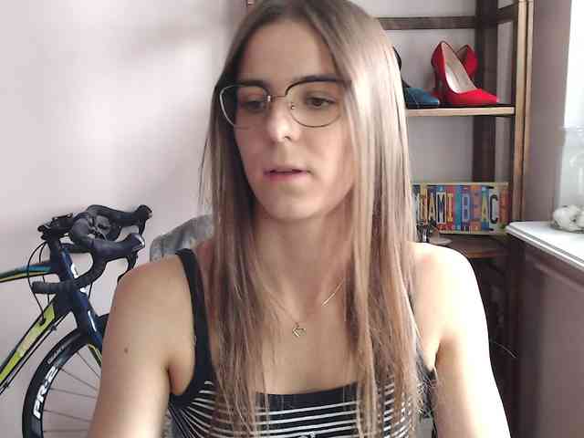 MegiKiss webcam