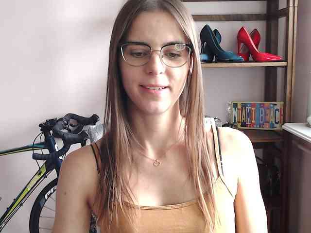 MegiKiss MegiKiss