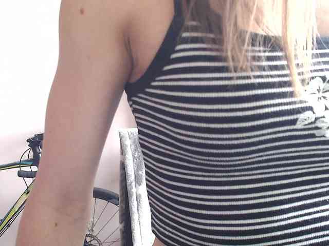 MegiKiss webcam