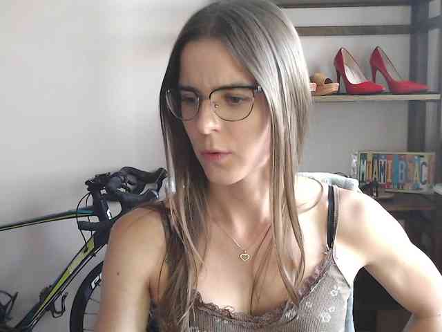 MegiKiss webcam