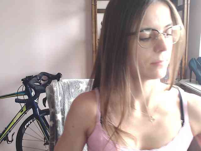 MegiKiss webcam