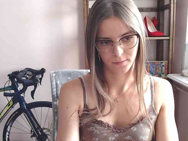 MegiKiss webcam