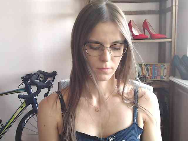 MegiKiss webcam