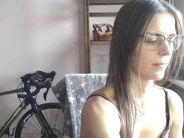 Model: MegiKiss
