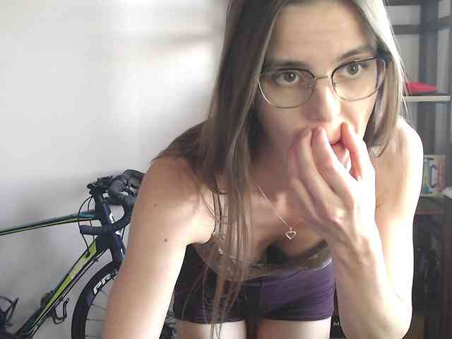 MegiKiss webcam