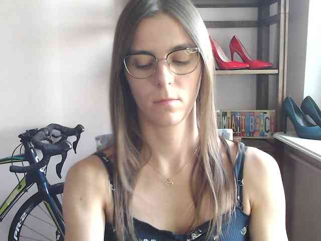 MegiKiss webcam