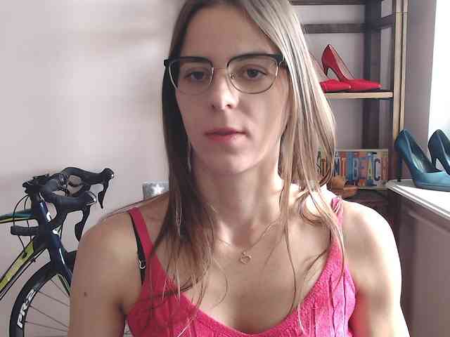 MegiKiss Live Webcam on BongaCams
