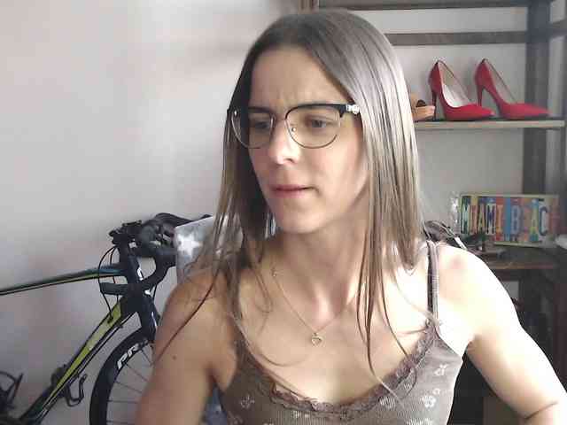 MegiKiss webcam