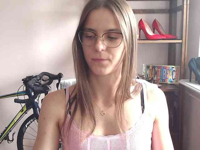 MegiKiss webcam