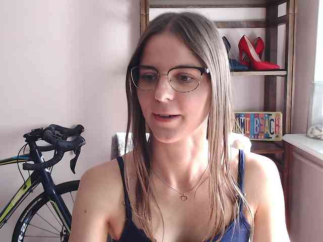 MegiKiss webcam