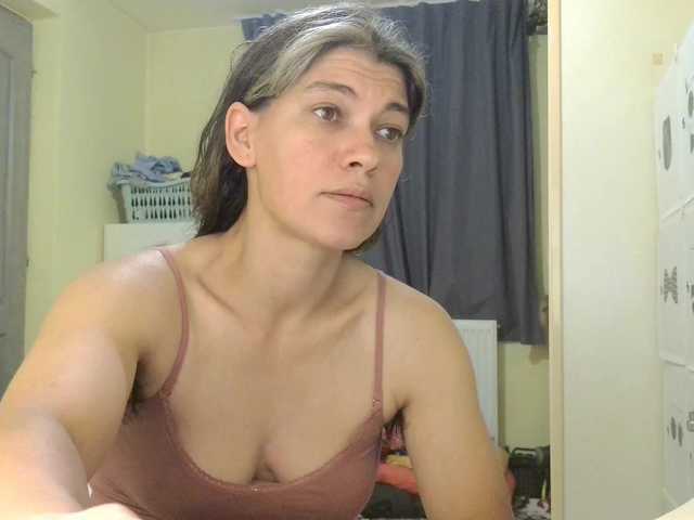 MercyLoves live cam on BongaCams