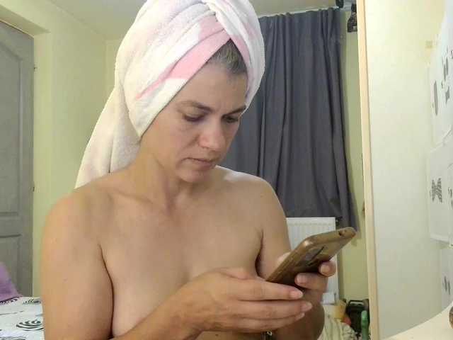 MercyLoves live cam on BongaCams