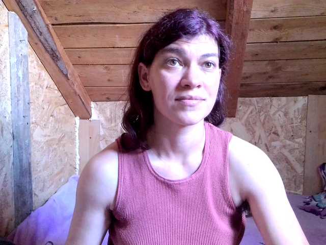 MercyLoves live cam preview