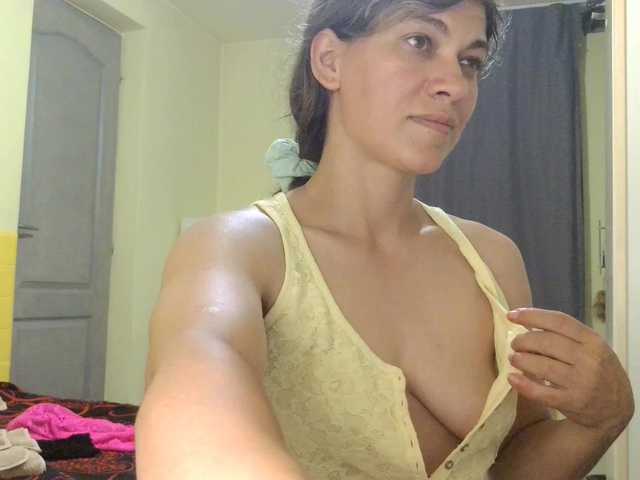 MercyLoves live cam on BongaCams