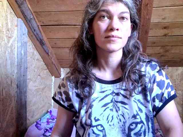 MercyLoves webcam