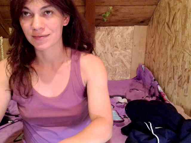 MercyLoves webcam