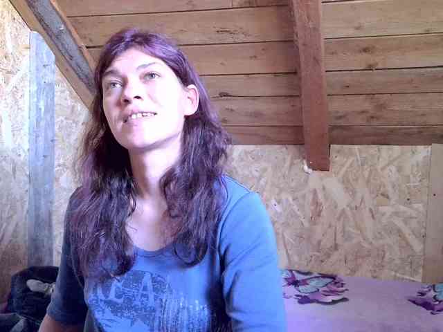 MercyLoves webcam