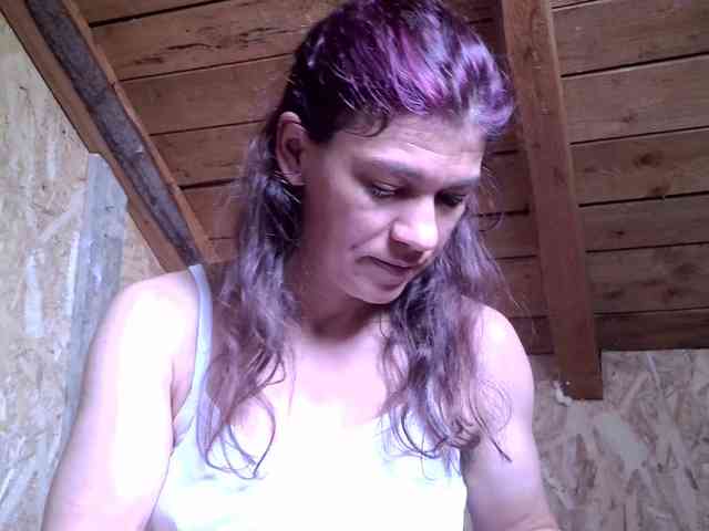 MercyLoves webcam