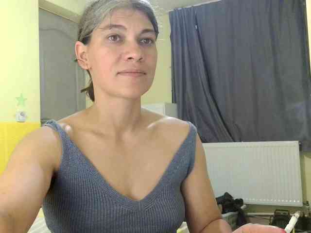 MercyLoves webcam