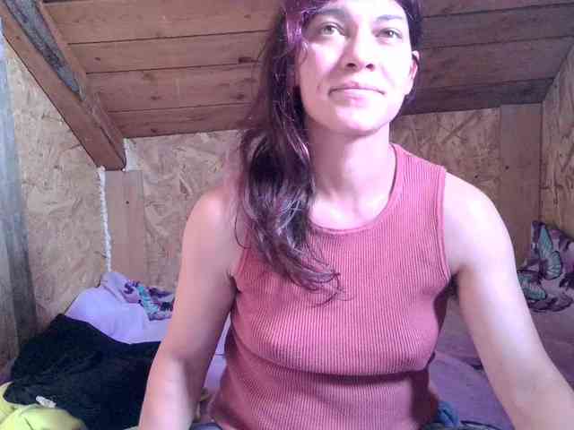 MercyLoves webcam