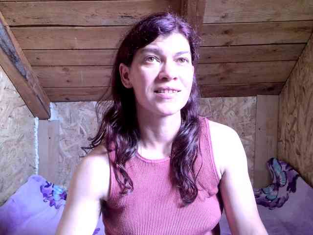MercyLoves webcam