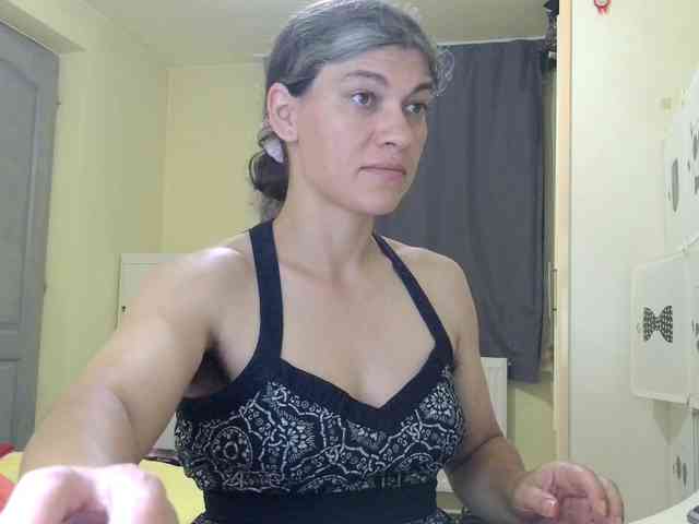 MercyLoves webcam