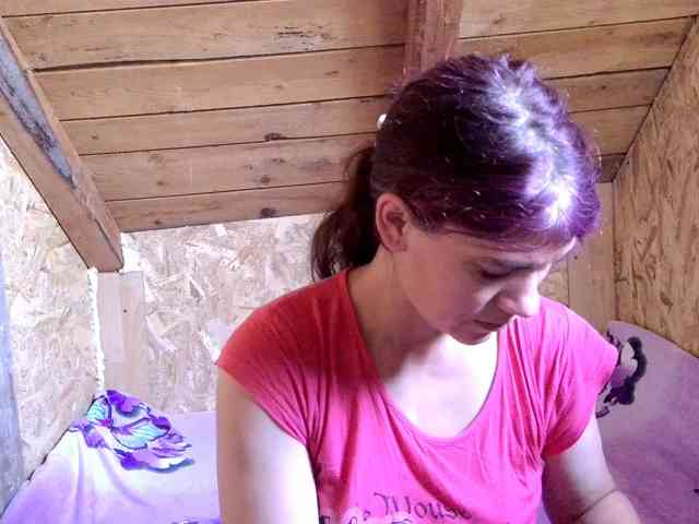MercyLoves webcam