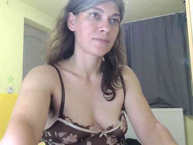 MercyLoves webcam