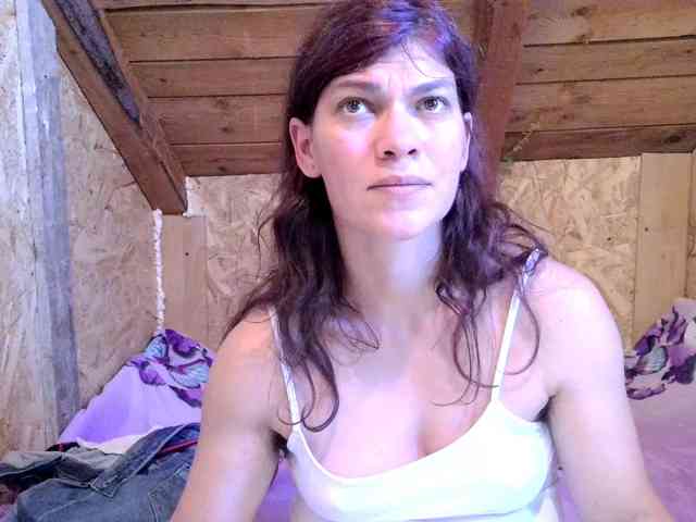 MercyLoves webcam