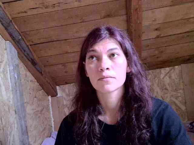 MercyLoves webcam