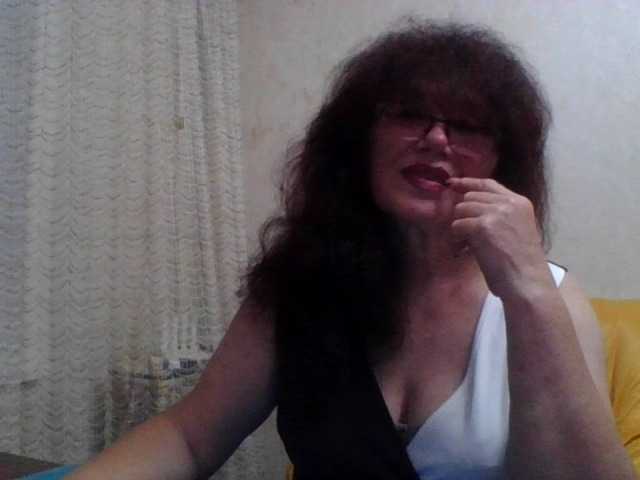 Sylvia-5 live cam on BongaCams