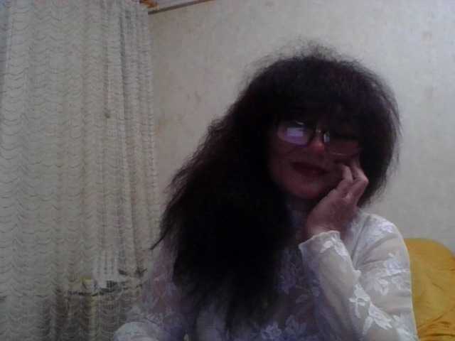Sylvia-5 live webcam show