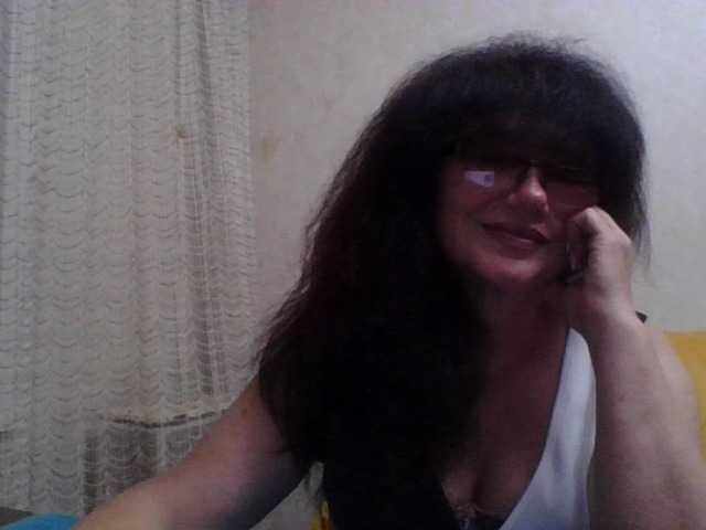Sylvia-5 live cam preview