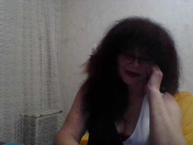 Sylvia-5 live cam preview