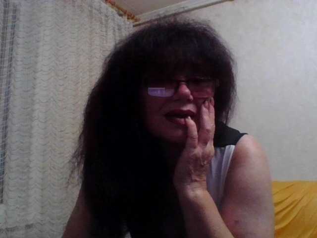 Sylvia-5 live cam on BongaCams