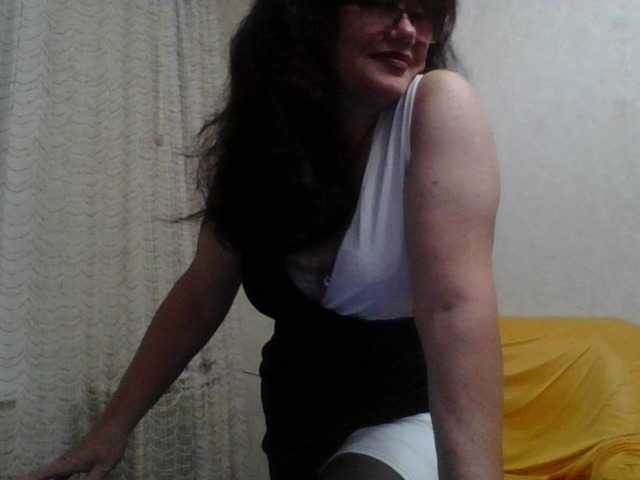Sylvia-5 live cam on BongaCams