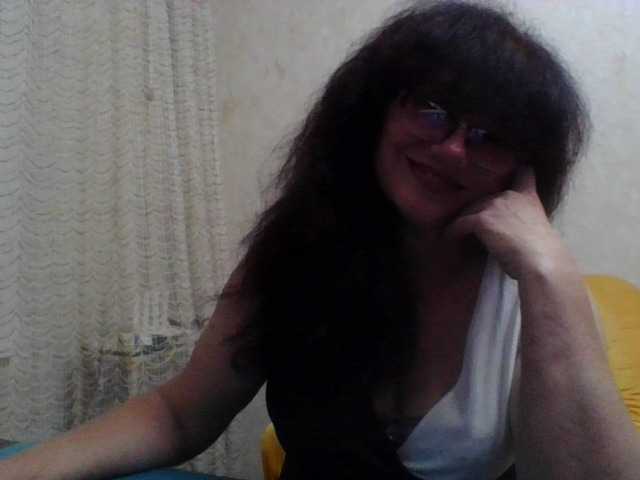 Sylvia-5 live webcam show