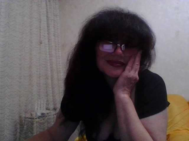 Sylvia-5 live cam on BongaCams